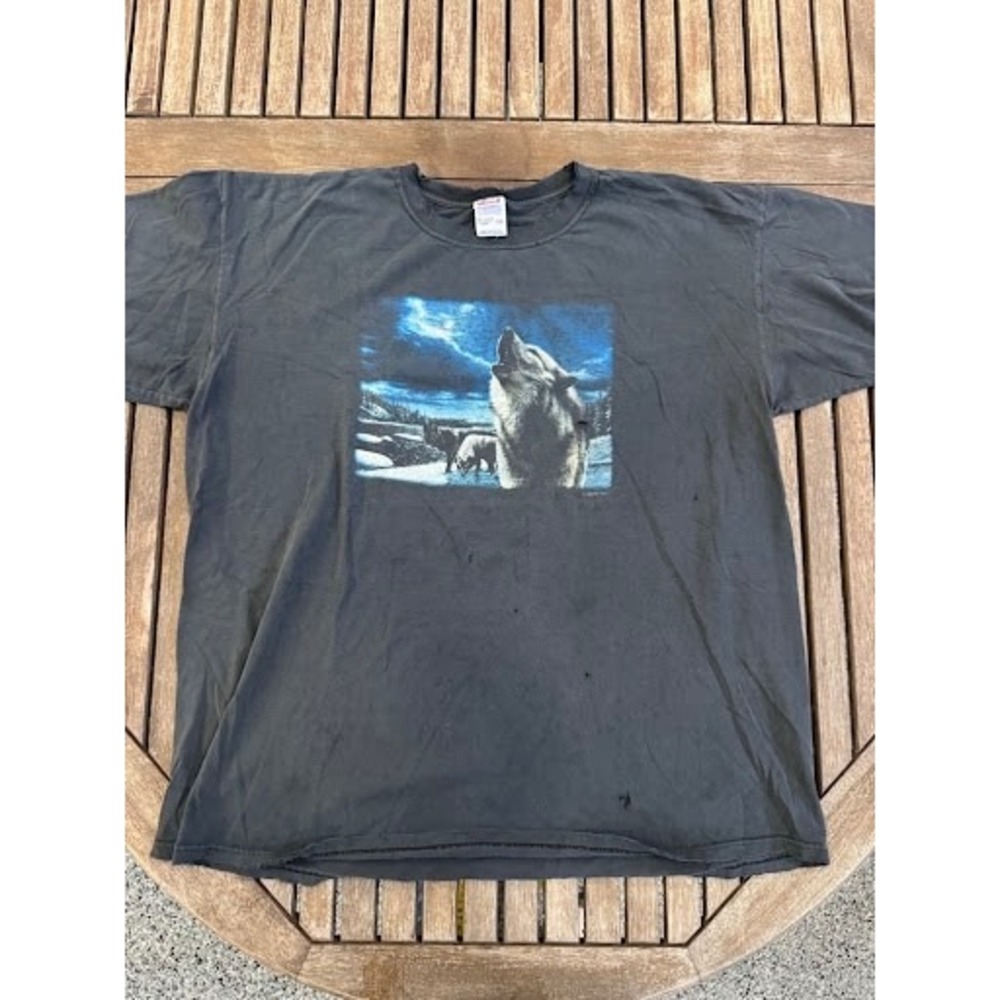 Vintage 90s Howling Wolf Full Moon Graphic T-Shirt Faded Black Heavy Distressed
